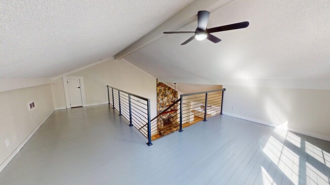 Building Photo - 171 Longwood Dr