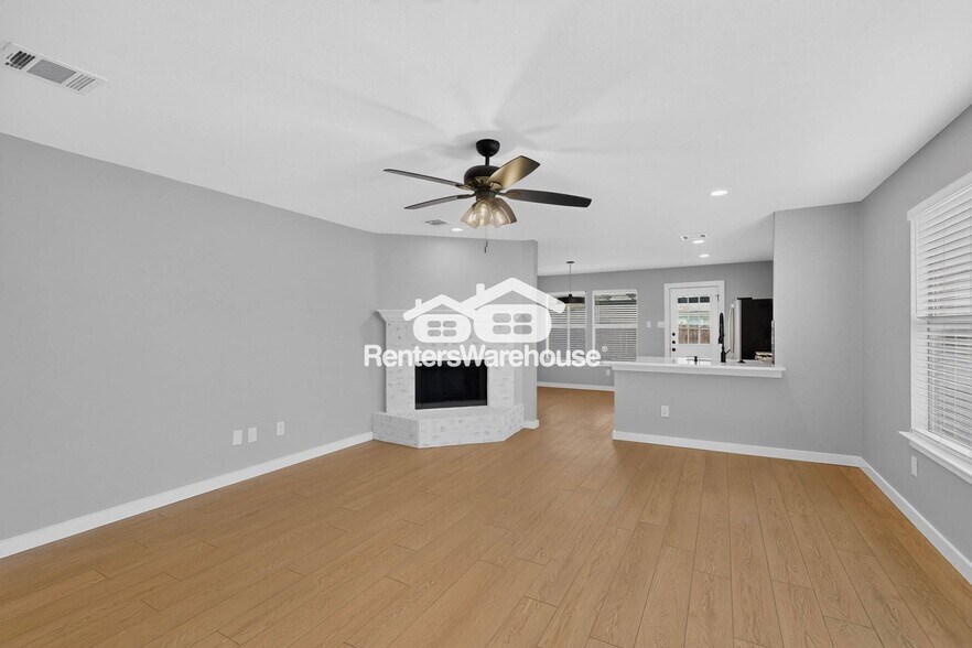 Building Photo - 2616 Mountain View Dr
