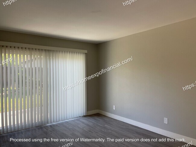 Building Photo - Nice Back Home For Rent