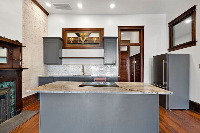 Building Photo - Luxury Living in a Fully Renovated Historic Building