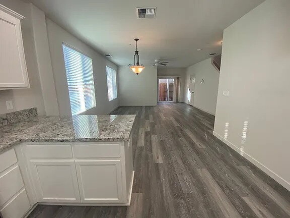 Building Photo - Newer 4bedroom/2.5 bathroom 1546sqft energy efficient home built in 2022 in private gated Winding...