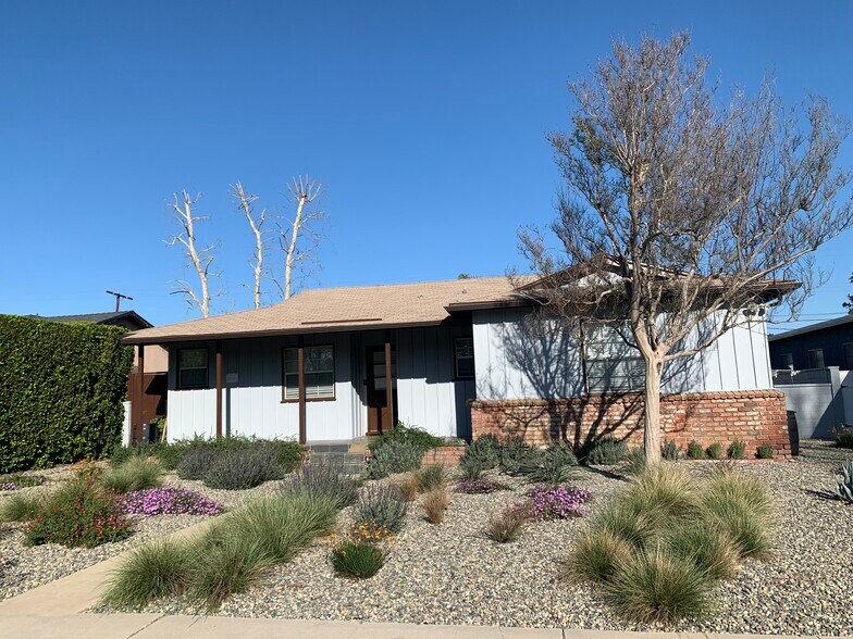 Building Photo - 8956 Swinton Ave