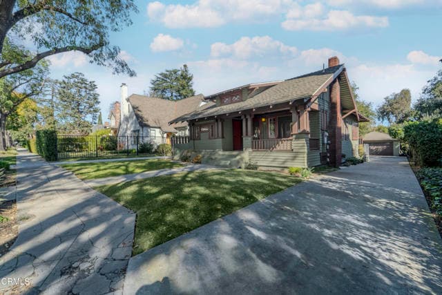 Building Photo - 850 Garfield Ave