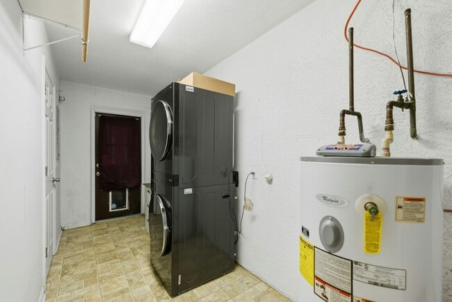 Building Photo - 408 Etheredge St