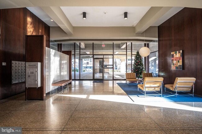 Building Photo - 429 N St SW