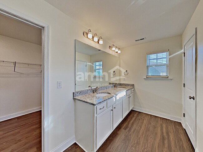 Building Photo - 12032 Brooksong Dr