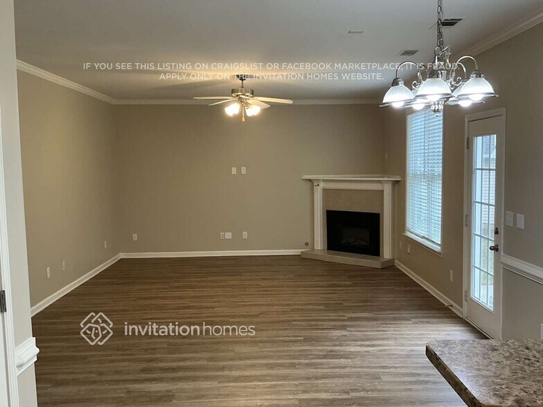 Building Photo - 3156 Pate Creek View