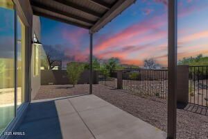 Building Photo - 6041 E Valley Way