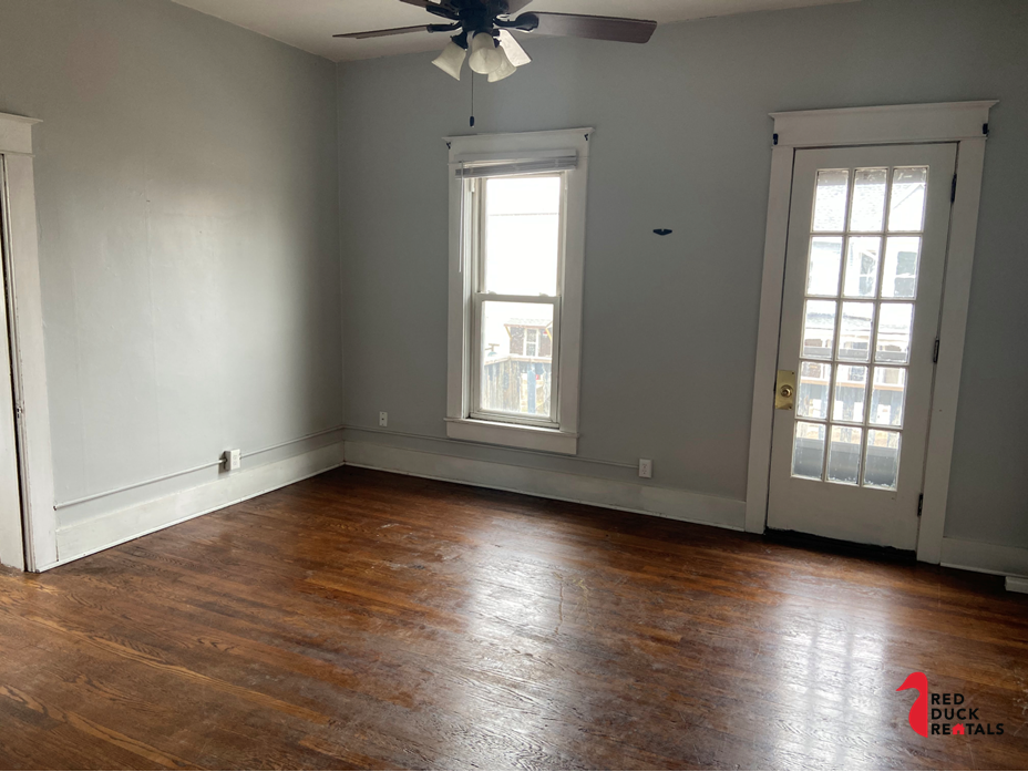 Living Room - 1109 Brown St