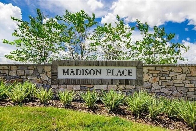Building Photo - 720 Madison Dr