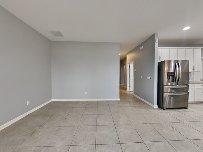 Building Photo - 5955 Paxton Ct