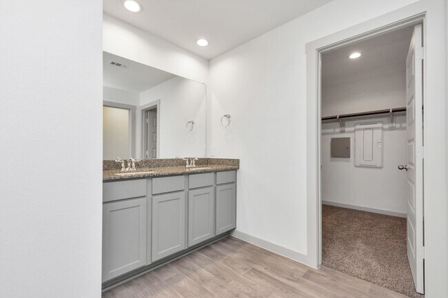 Building Photo - 10626 Watershed Dr