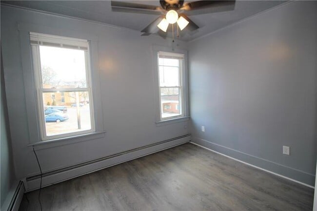 Building Photo - 1107 Mt Royal Blvd