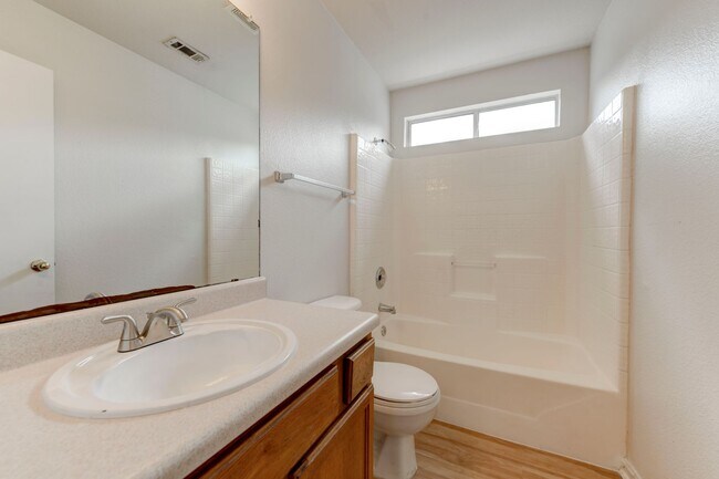 Building Photo - 3301 El Salido Pkwy