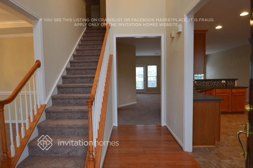 Building Photo - 8515 Castledown Dr