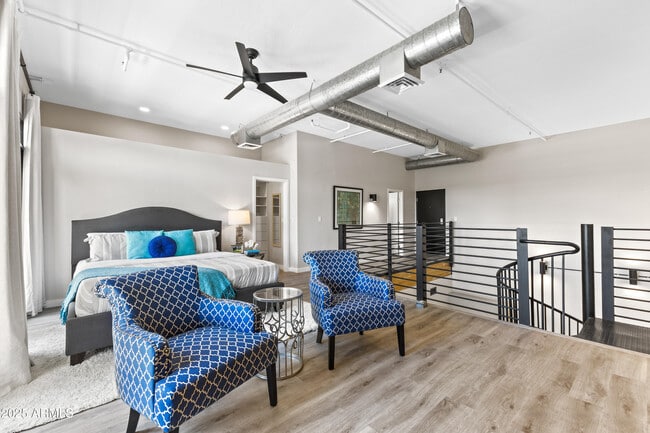 Building Photo - 914 E Osborn Rd