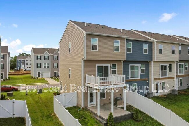 Building Photo - 163 Cooperage Rd