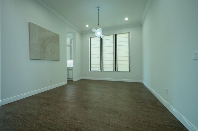 Building Photo - 13026 Artisan Cir