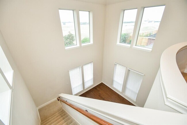 Building Photo - 1215 Pendergrass Trail