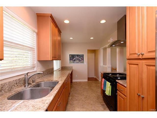 Building Photo - 1535 E Everett Pl