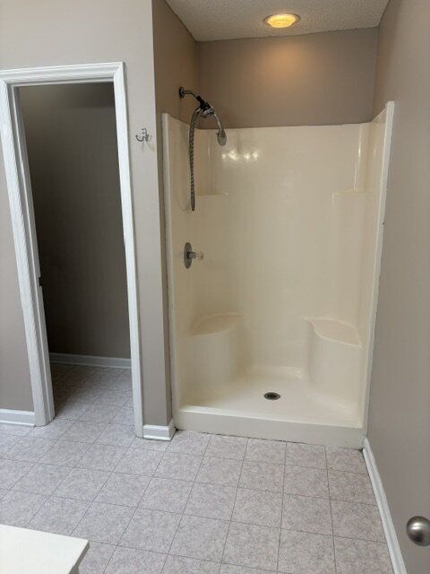 Building Photo - 120 Breezewood Dr