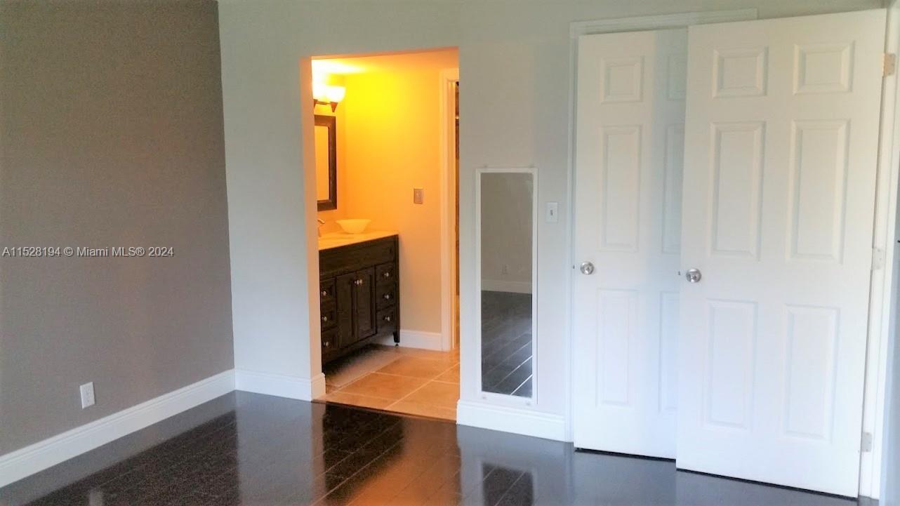 Building Photo - 3641 NW 95th Ter