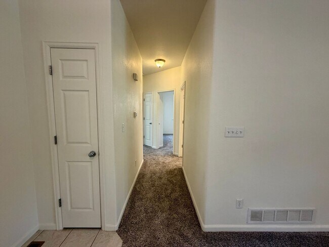 Building Photo - 3302 68th Ave Ct