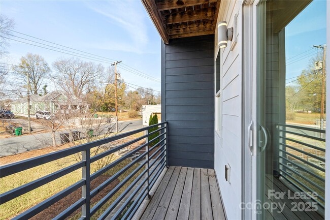 Building Photo - 1712 Pegram St