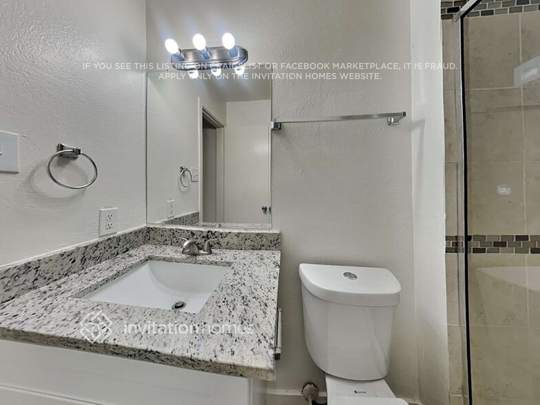 Building Photo - 6 Canyon Oak Pl