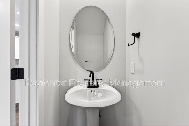 Building Photo - 4655 Canter Park Ln