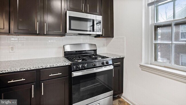 Building Photo - 2910 Woodpipe Ln