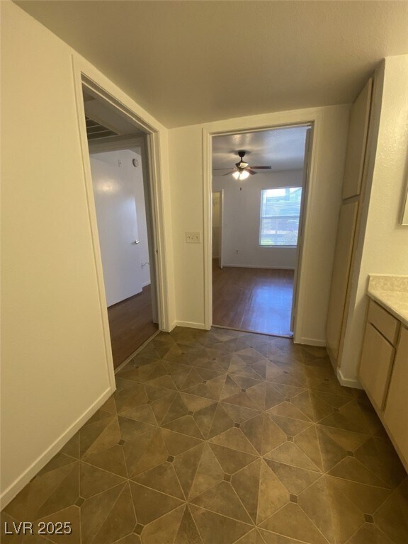 Building Photo - 555 E Silverado Ranch Blvd