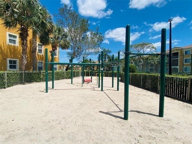 Building Photo - 3 bedroom in Miramar FL 33025