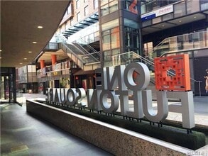 Building Photo - 39-16 Prince St