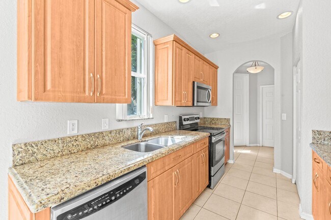 Building Photo - 1214 Sweet Violet Ct