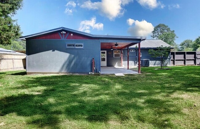 Building Photo - 11787 Stonehedge Dr