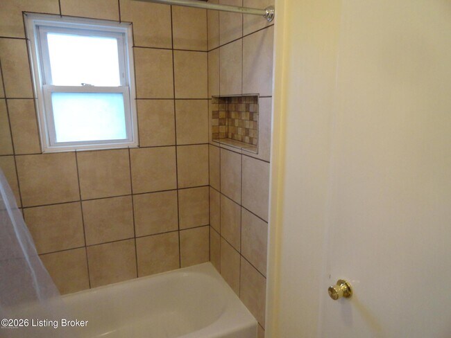 Building Photo - 5531 Halstead Ave