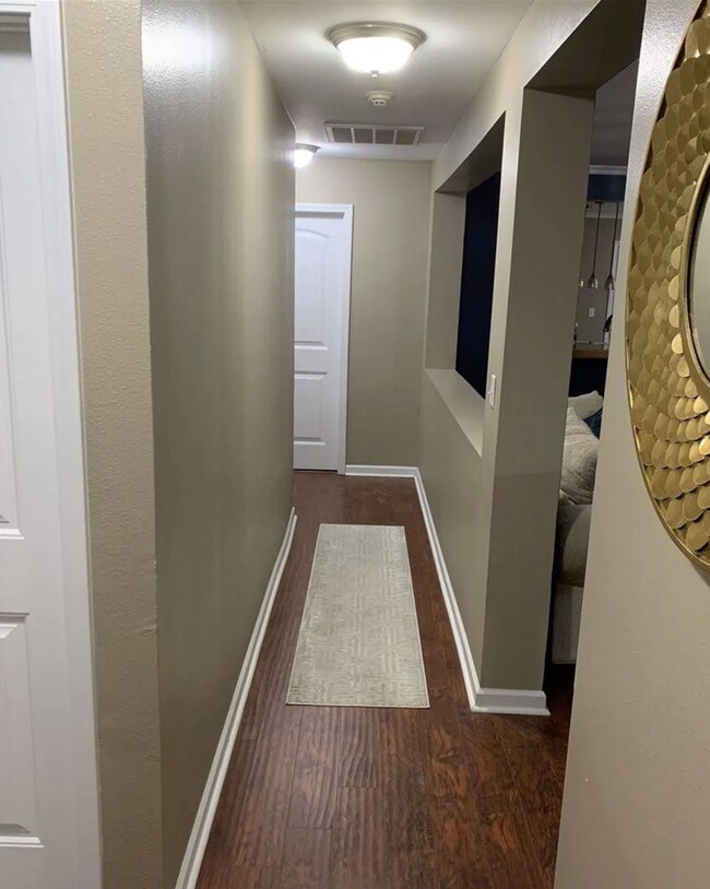 Building Photo - Luxurious 3 bedroom 2 bath home in the Heart of Baton Rouge!