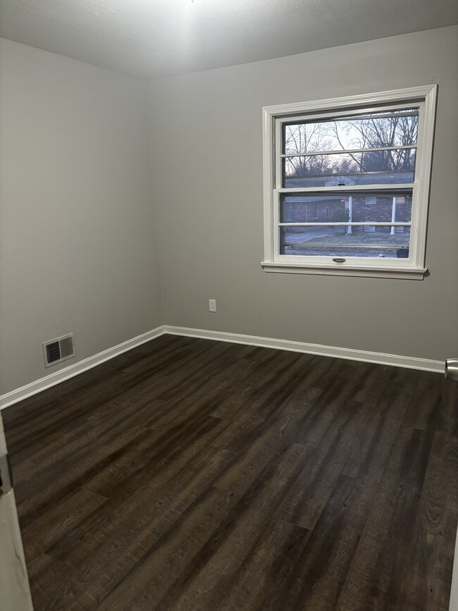 Building Photo - 4406 Rockwood Dr