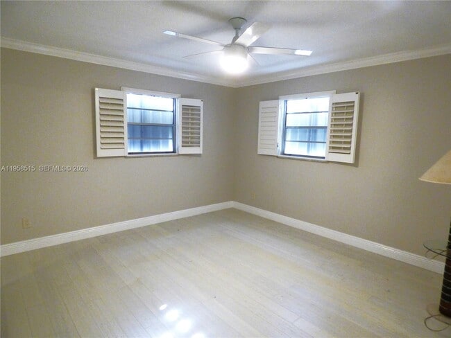 Building Photo - 333 SE Martin Ave