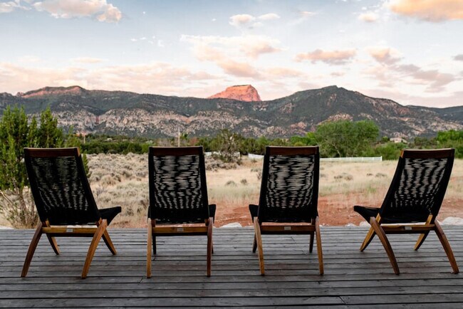 Building Photo - 2387 2500 E