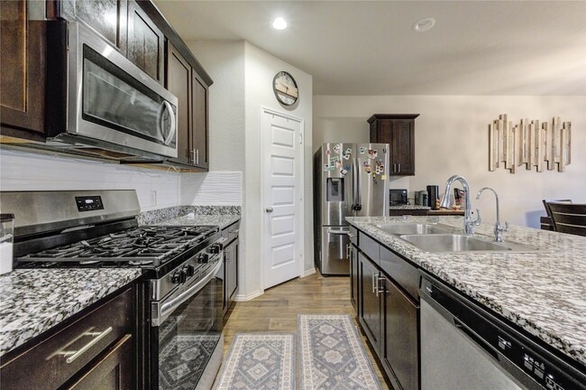 Building Photo - 1615 Goose Island Ln