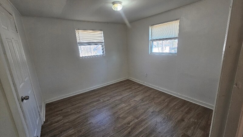 Building Photo - 1372 Ridge Rd