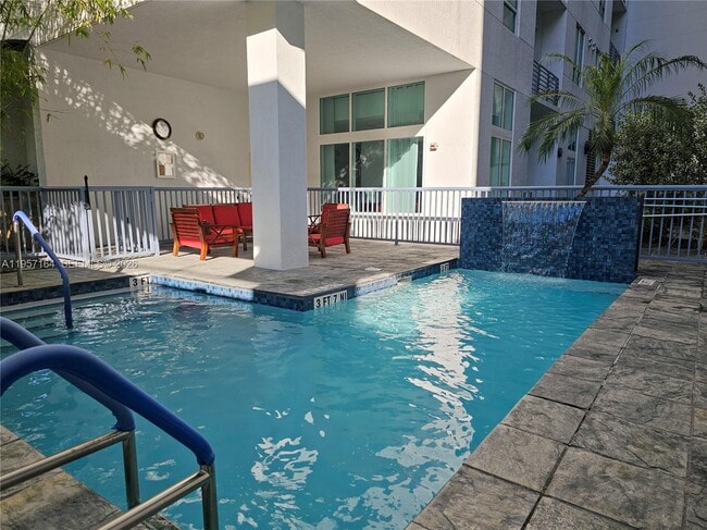 Building Photo - 234 NE 3rd St