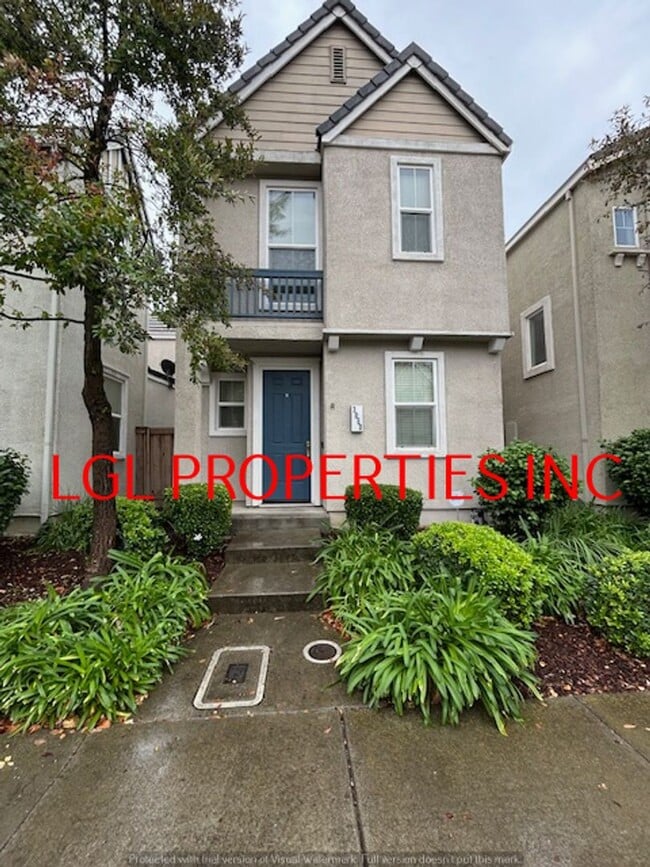 Building Photo - 3060 Tice Creek Way