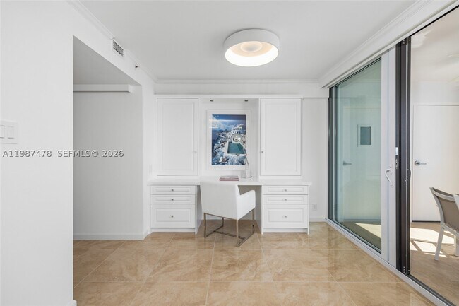 Building Photo - 400 N Flagler Dr