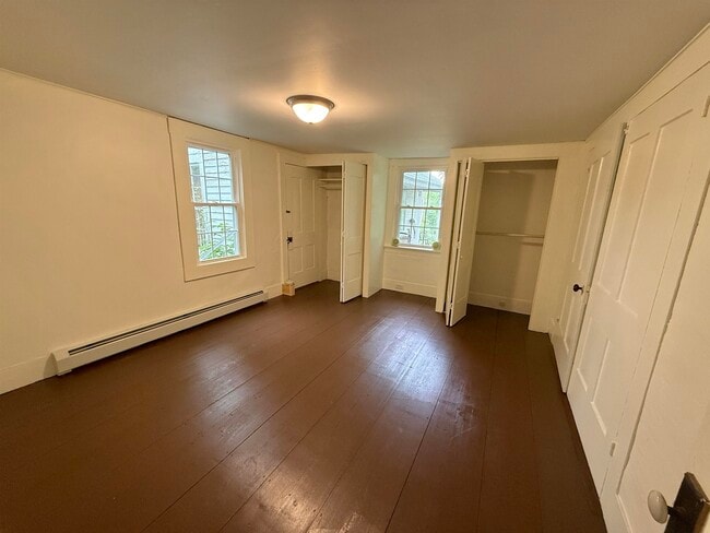 Building Photo - 383 Sanborn Rd