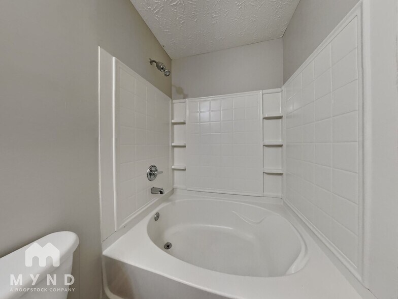 Building Photo - 2696 Creek Mill Ln