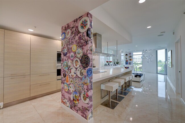 Building Photo - 17301 Biscayne Blvd