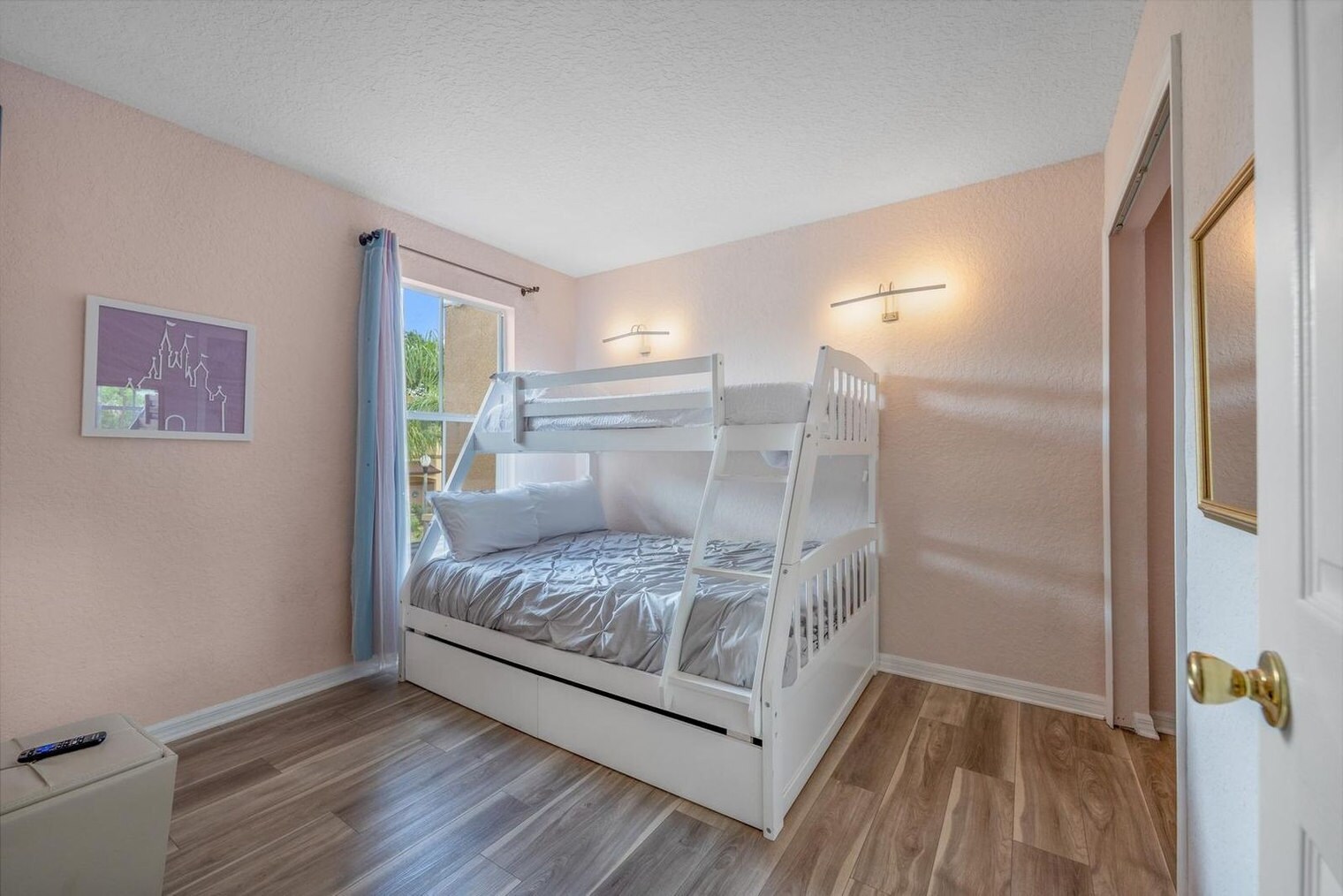 Building Photo - 219 Miramar Ave